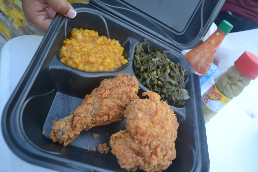 This is Why I Love Soul Food – Mamas Fixins Soulfood & BBQ Food Truck!