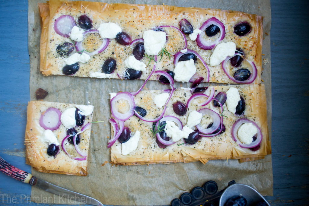 Refreshing Grape & Goat Cheese Pizza: Super Easy, No Mess, Home-Made!