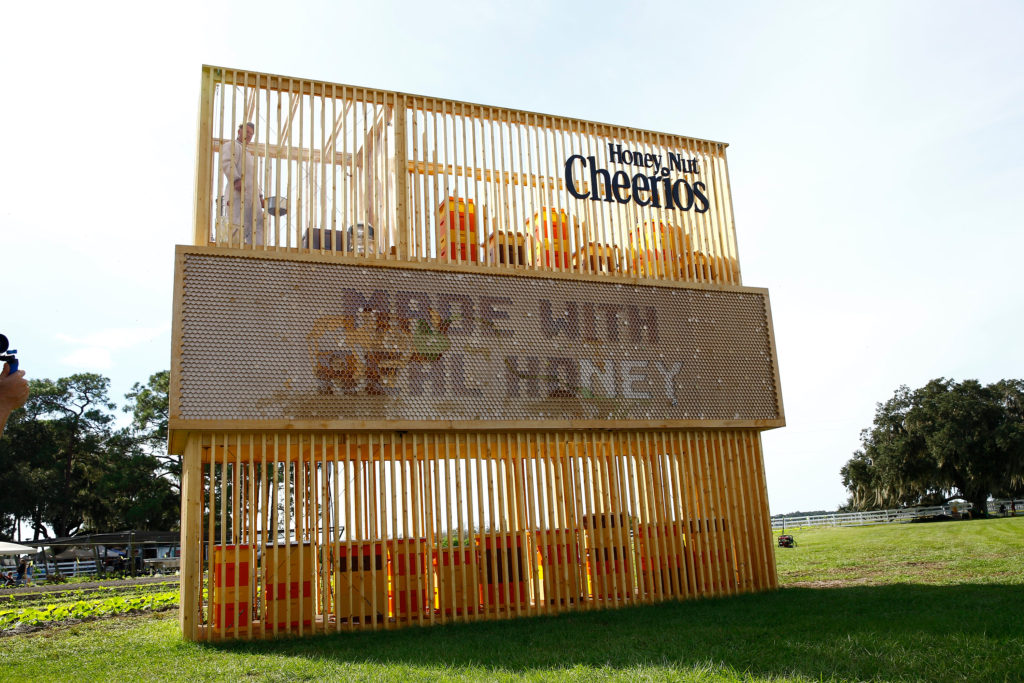 Honeycomb to Cereal Bowl: Living Billboard with @cheerios & Florida Honey! #honeynutcheerios
